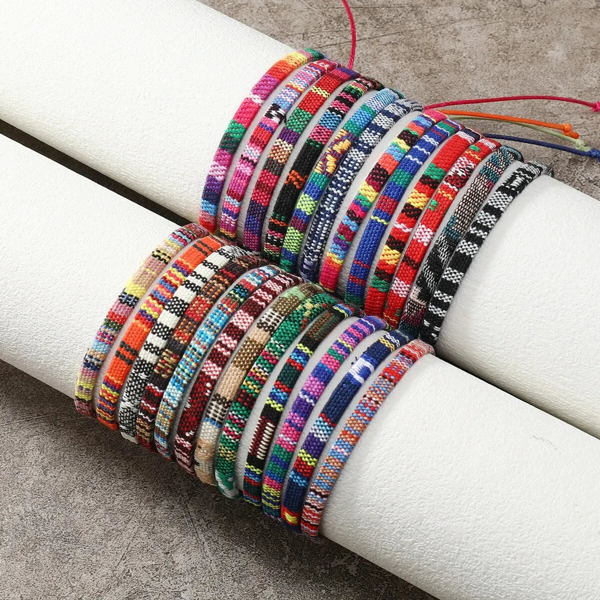 24pcs Bohemian Style Bracelets Set, Random Colorful Cloth Art Friendship Surf Bracelet For Men Women